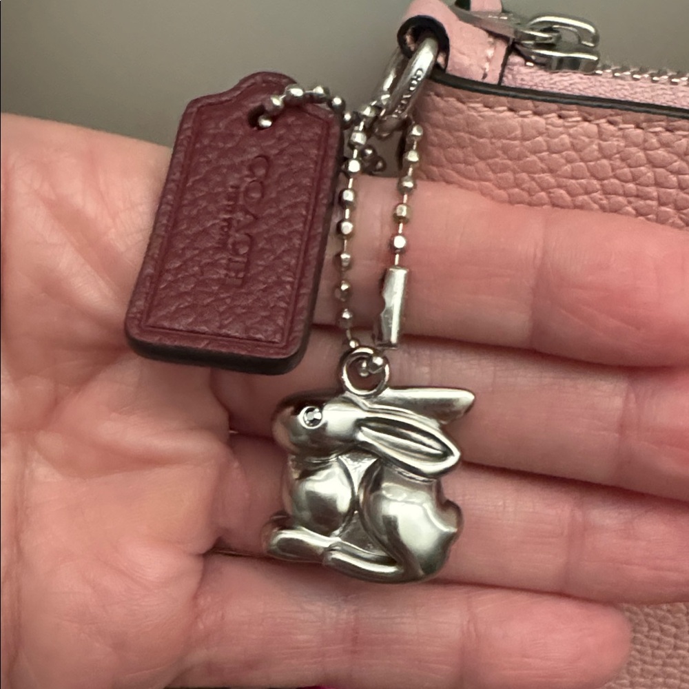 NWT Rare Coach Wristlet - Picture 2 of 3